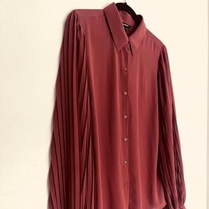 Express Pleated Long Sleeve Blouse